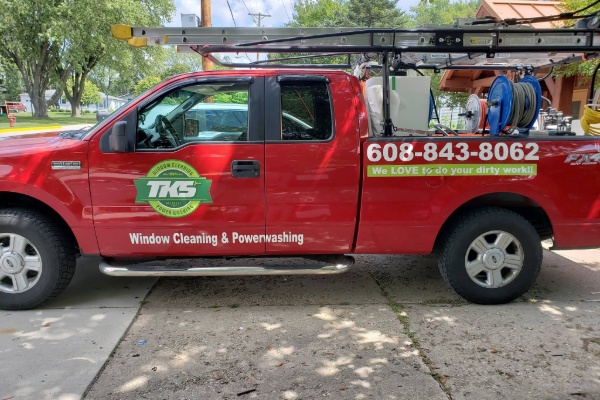 window cleaning and power washing services in deforest wi 2